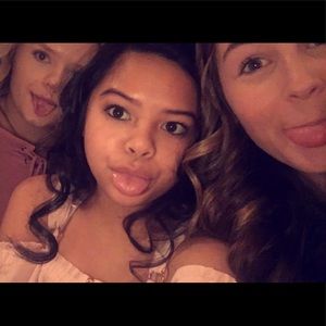 Meet your Posher, Ellen